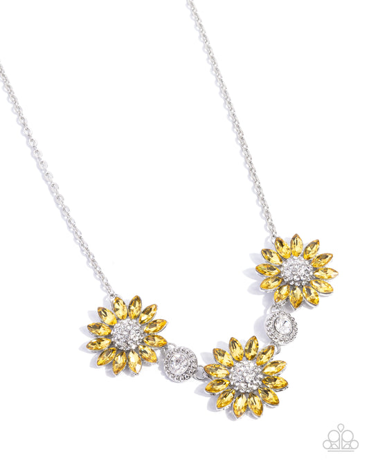 Paparazzi Necklace ~ Vulnerable Vacation - Yellow