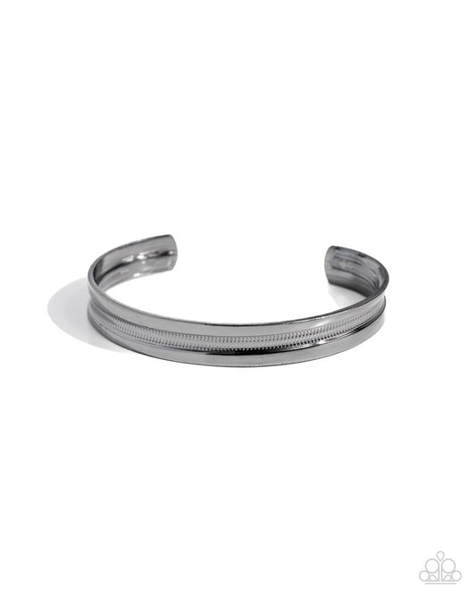 Treaded Tundra - Black - Paparazzi Bracelet Image