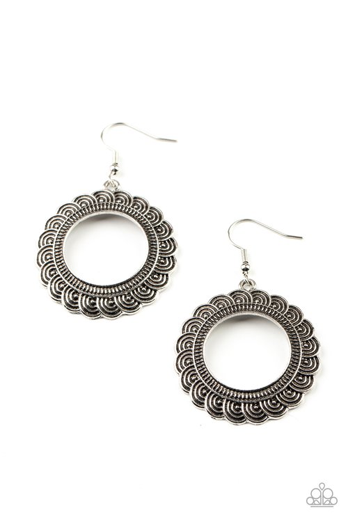 ​Mayan Mardi Gras - Paparazzi Earring Image