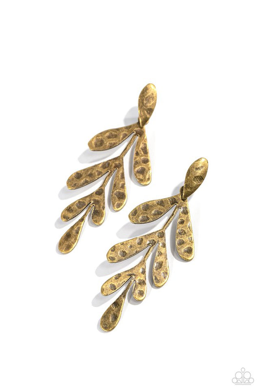 Jungle Fauna - Brass - Paparazzi Earring Image