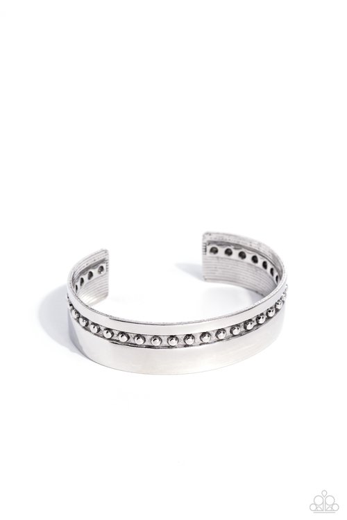 Deco Dune - Silver - Paparazzi Bracelet Image