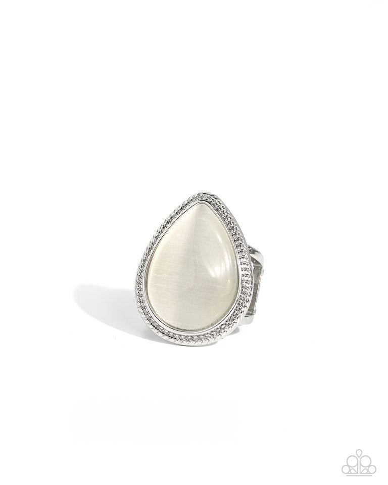 The Rain in MAINE - White - Paparazzi Ring Image