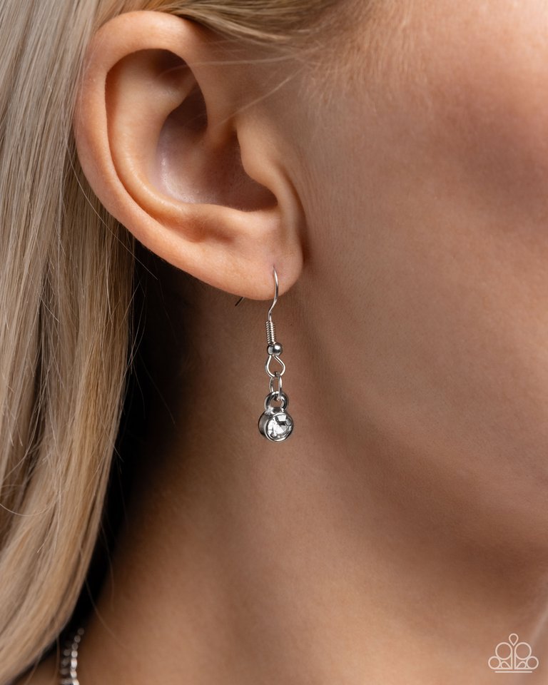 Dazzling Diadem - Purple - Paparazzi Necklace Image