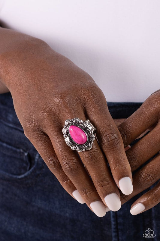 SCALLOPED in Stone - Pink - Paparazzi Ring Image