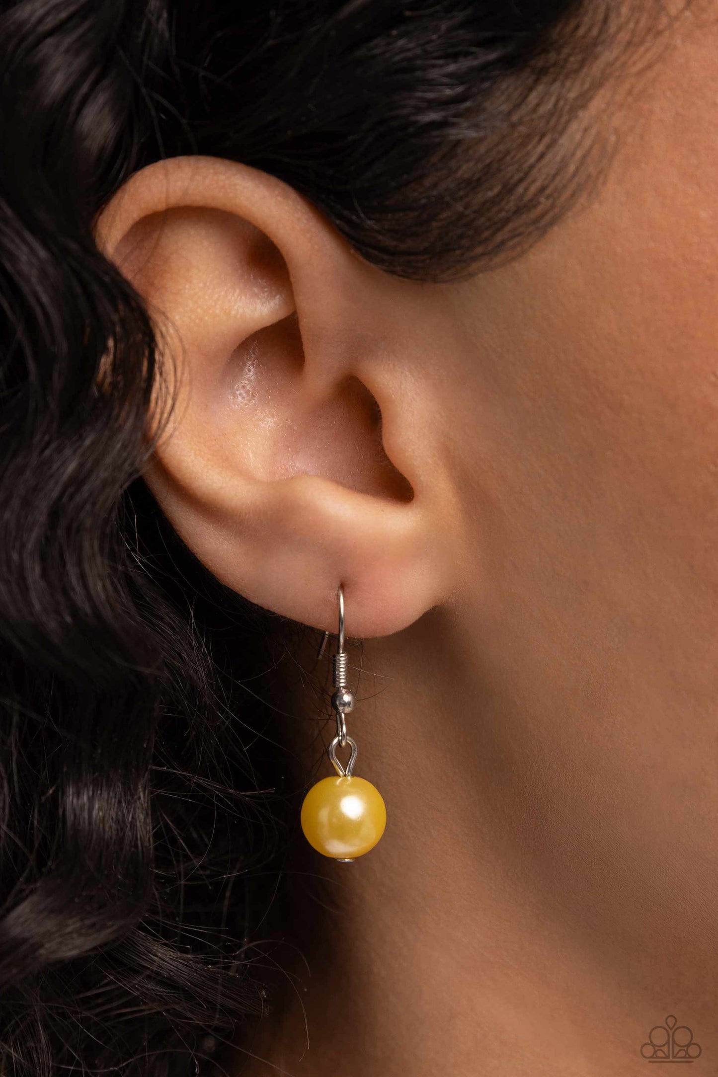 Ballroom Balance - Paparazzi Necklace Image