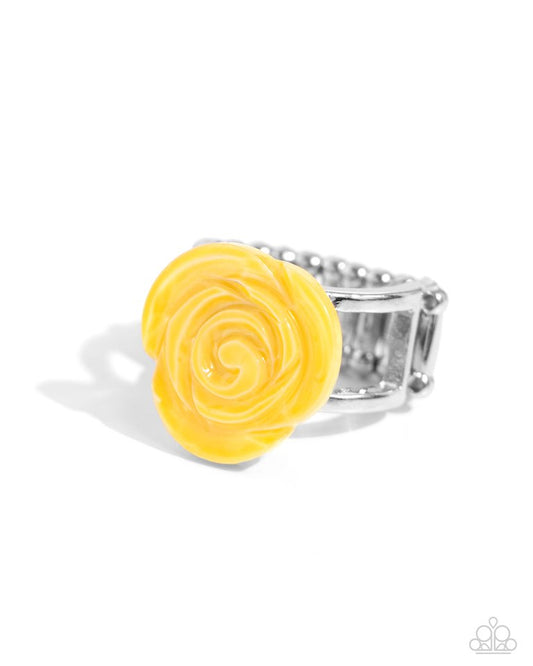 Top-SHELL Shine - Yellow - Paparazzi Ring Image