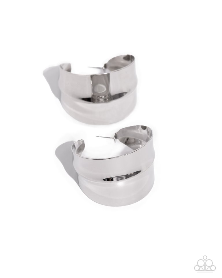 Antiqued Adventure - Silver - Paparazzi Earring Image