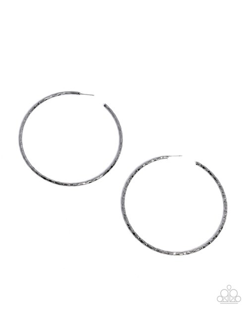 Closer To Chic - Black - Paparazzi Earring Image