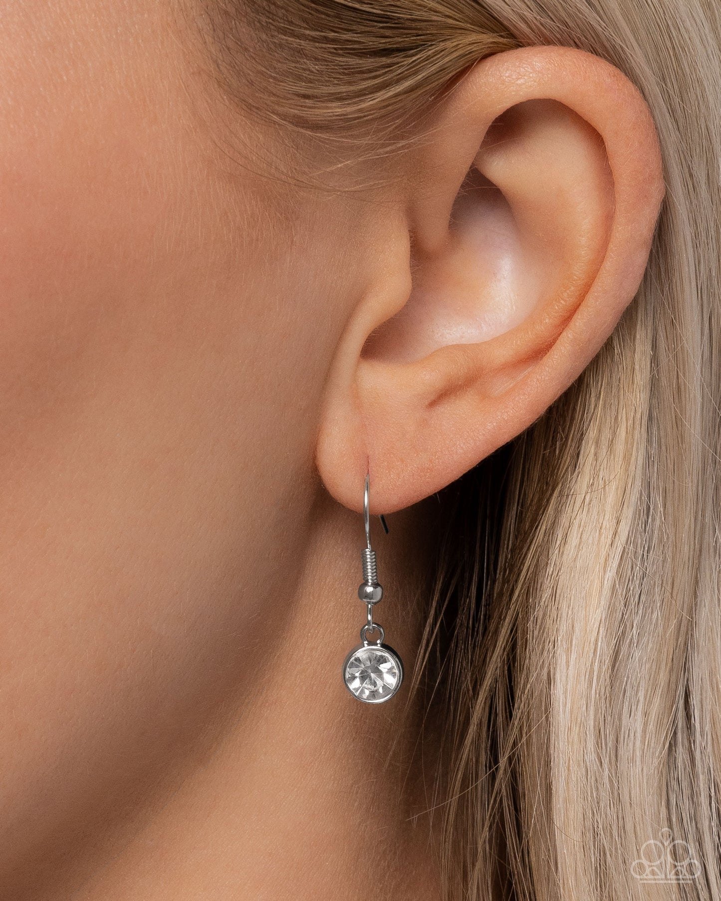 Brilliant Belonging - White - Paparazzi Necklace Image