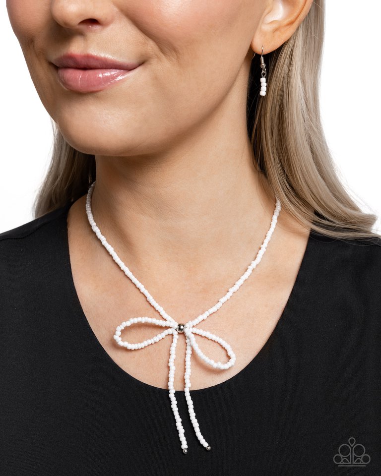 Paparazzi Necklace ~ High-Class Hype - White – Paparazzi Jewelry