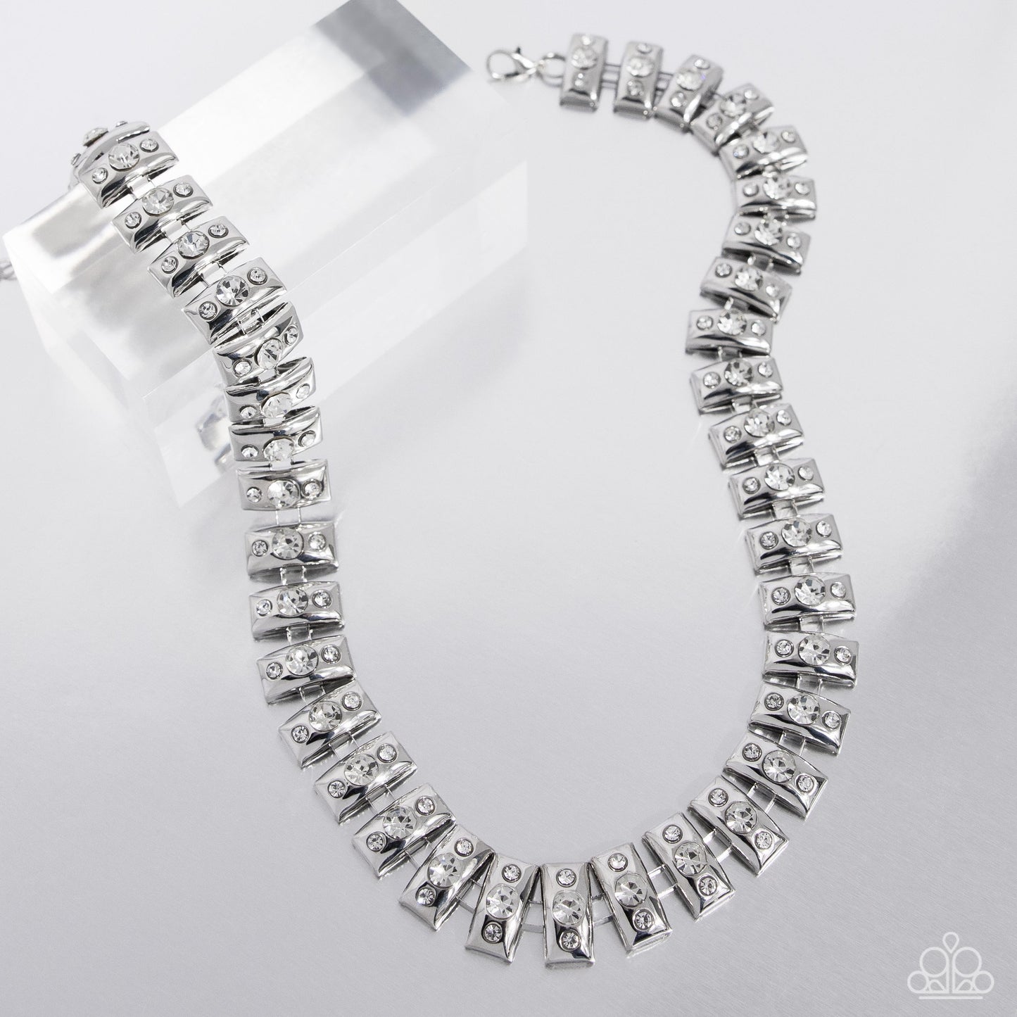 Officially Opulent - White - Paparazzi Necklace Image