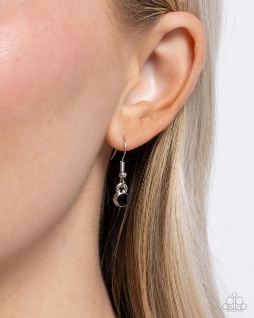 Blossom Queen - Purple - Paparazzi Necklace Image