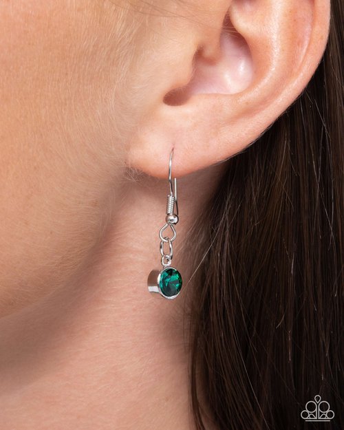 Confident Cascade - Green - Paparazzi Necklace Image