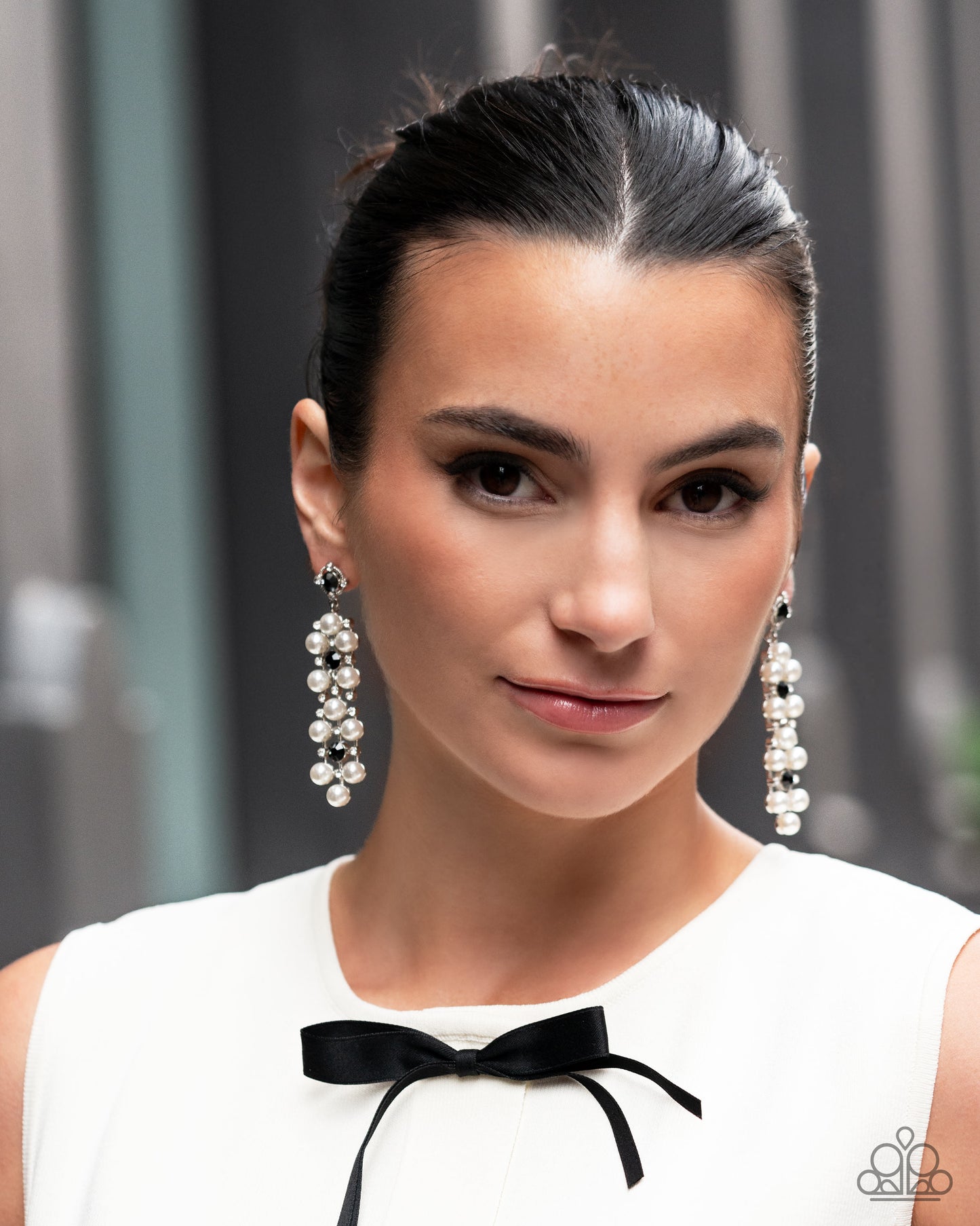 Bewitching Beacon - Paparazzi Earring Image