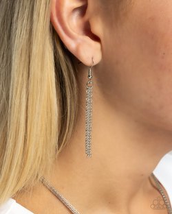 Unwavering Unity - Paparazzi Necklace Image