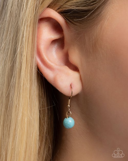 Saloon Girl - Gold - Paparazzi Necklace Image