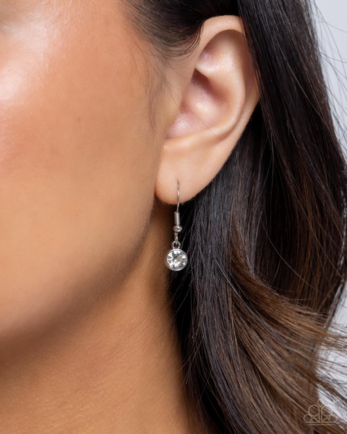 Abundantly Abstract - Silver - Paparazzi Necklace Image