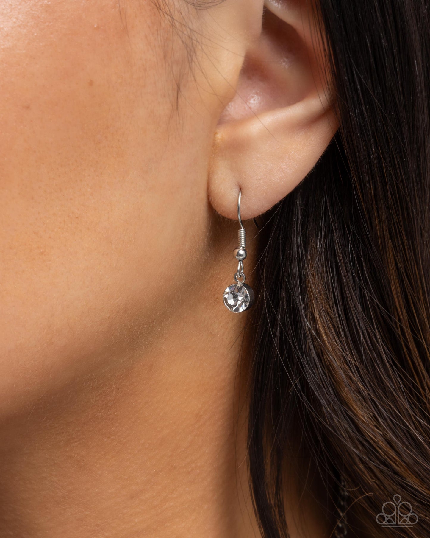 Sunburst Selfie - White - Paparazzi Necklace Image