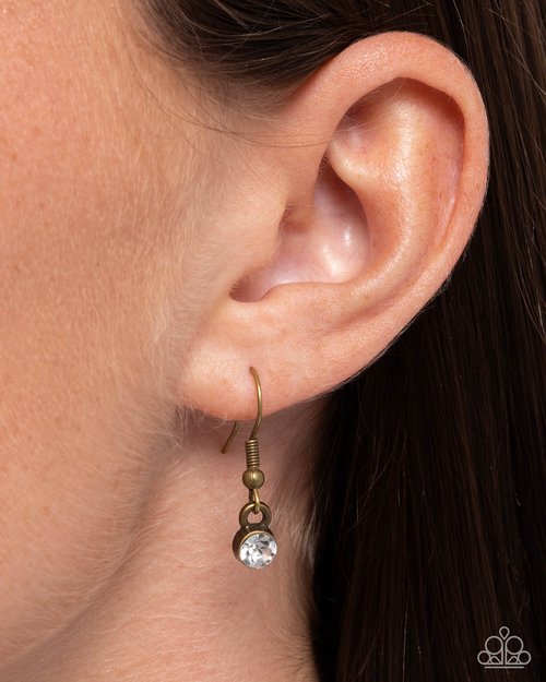 Standing Shimmer - Paparazzi Necklace Image