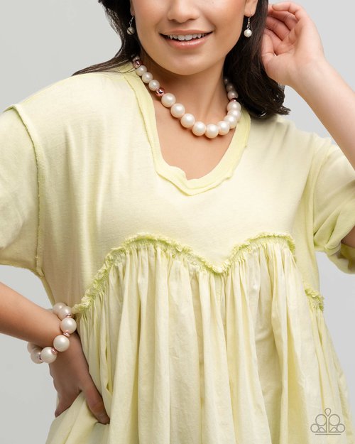 Pearl Platoon - Complete Look - Pink - Paparazzi Product Image