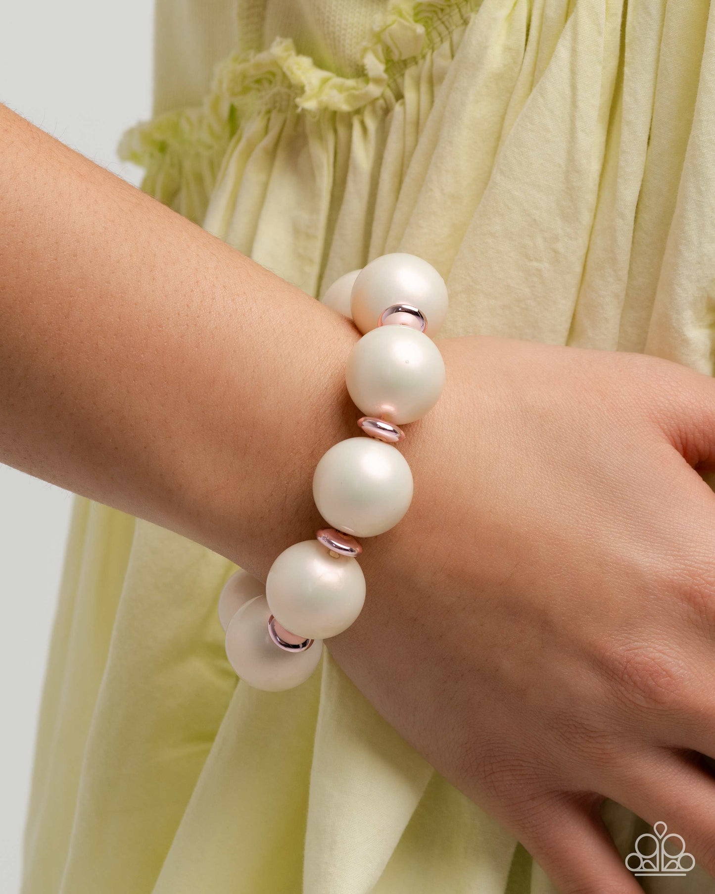 Pearl Platoon - Complete Look - Pink - Paparazzi Product Image