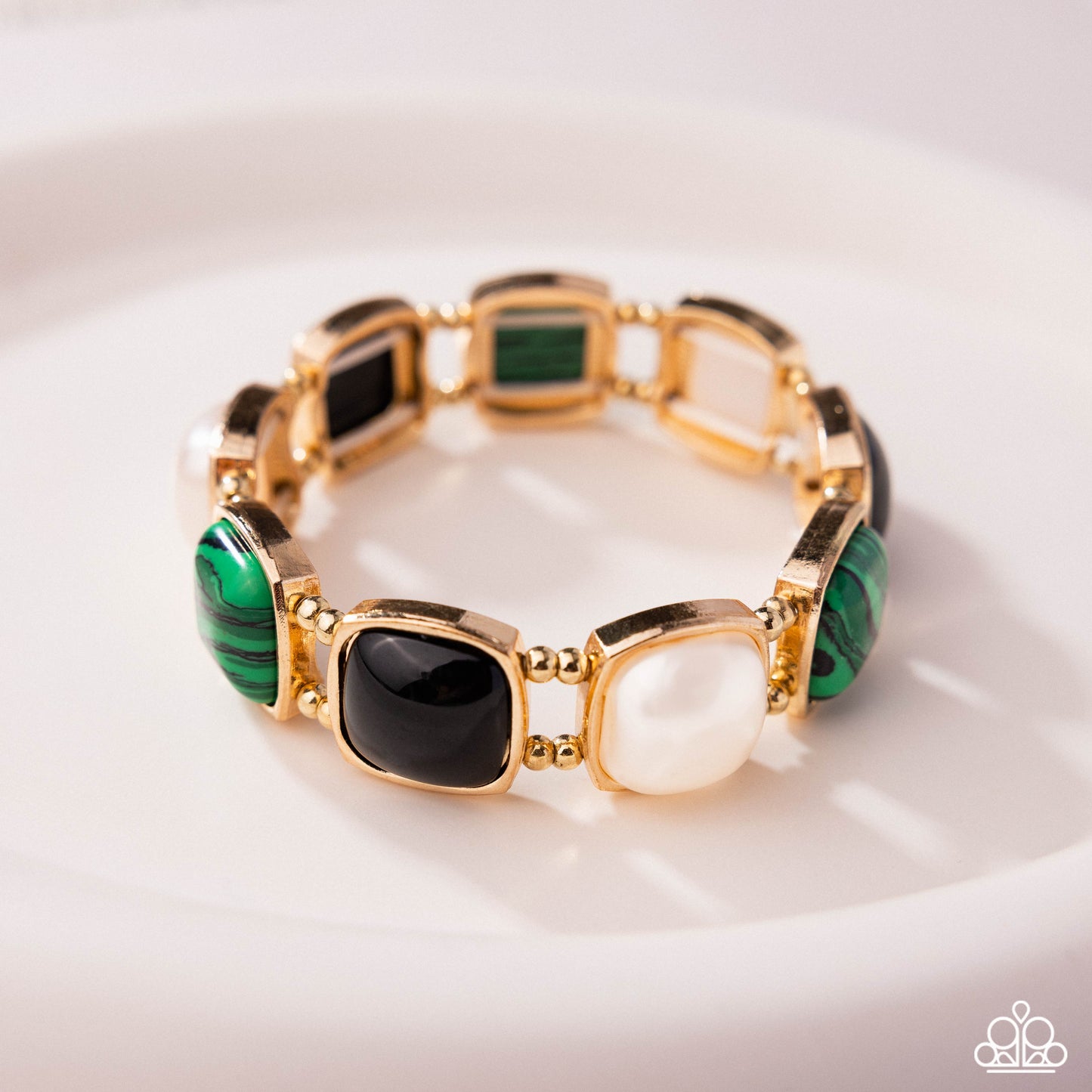 Everfree Elegance - Paparazzi Bracelet Image