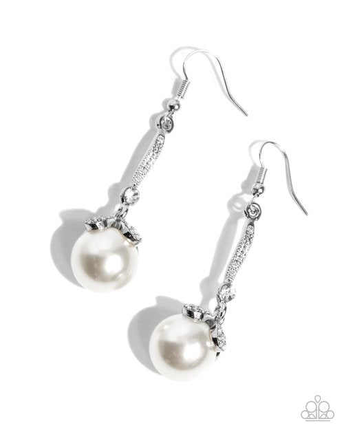 Royal Rarity - Paparazzi Earring Image