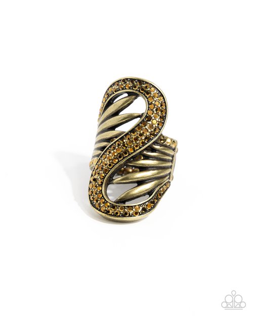 Superstar Spiral - Brass - Paparazzi Ring Image