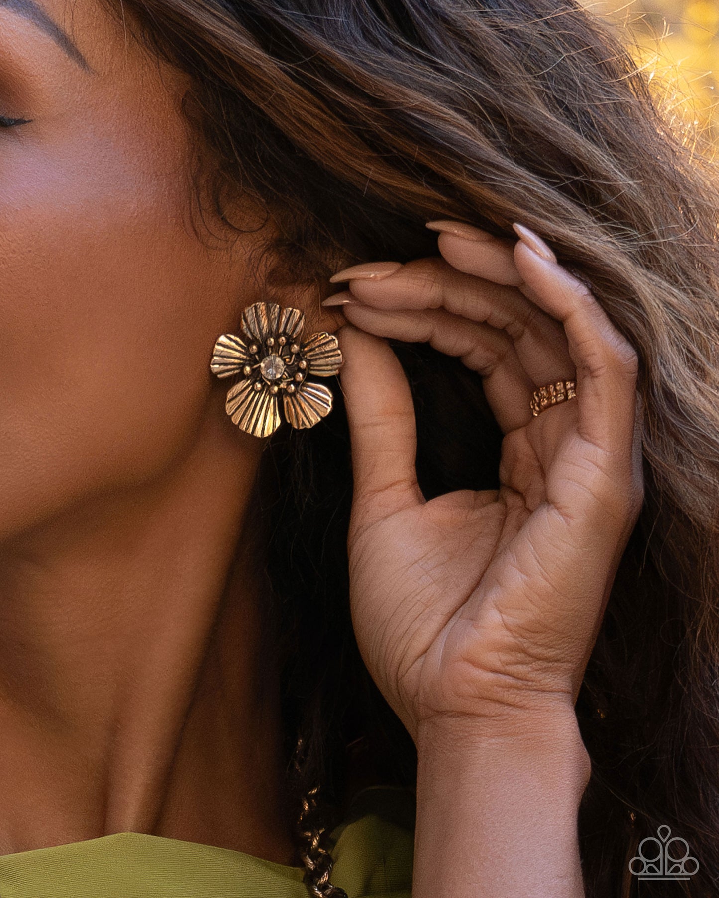Blossoming Backdrop - Paparazzi Earring Image