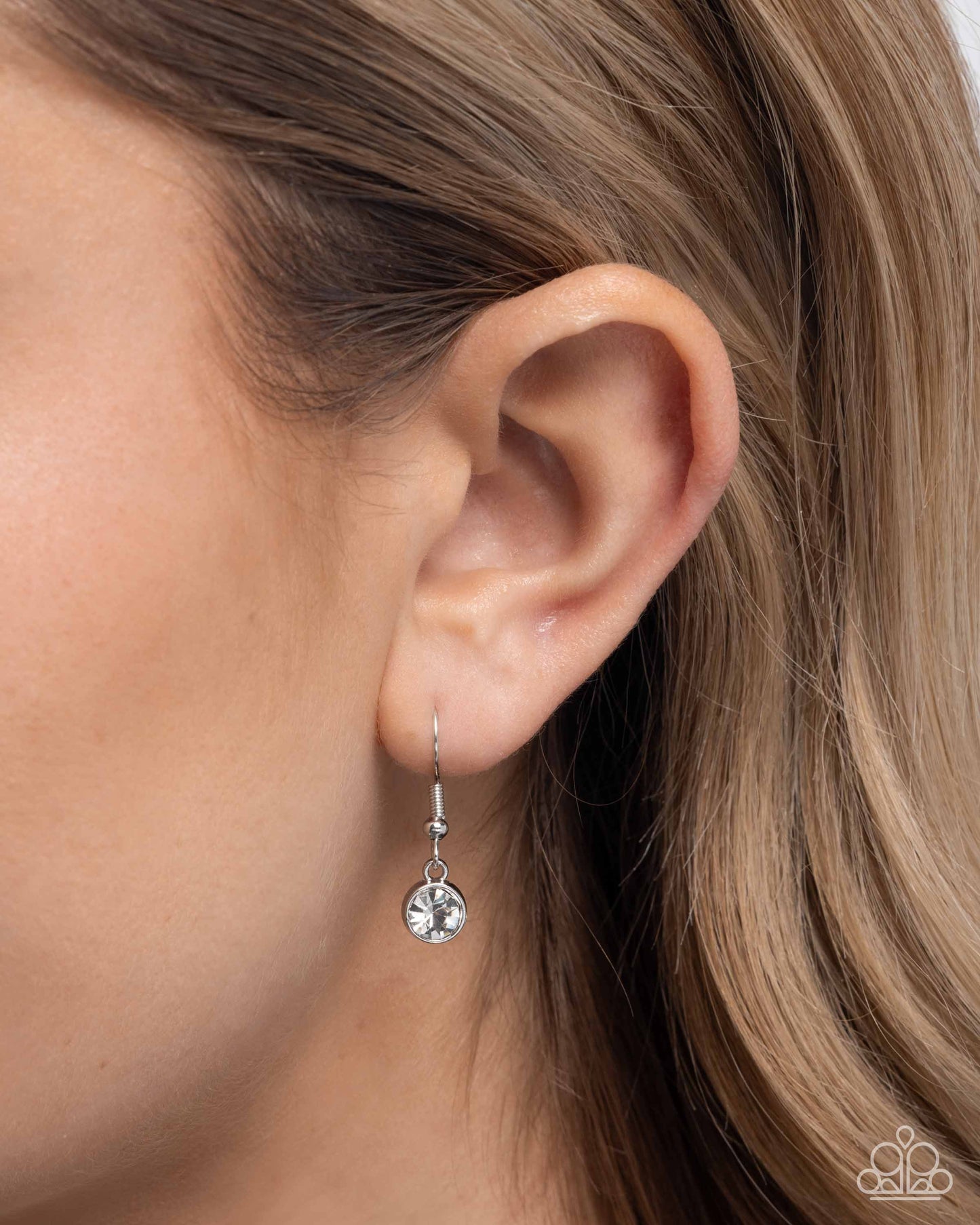 Cuddly Chic - White - Paparazzi Necklace Image