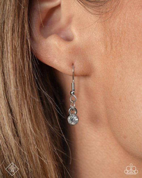 Cosmic Chic - Black - Paparazzi Necklace Image