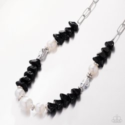 Presto Pearls - Paparazzi Necklace Image