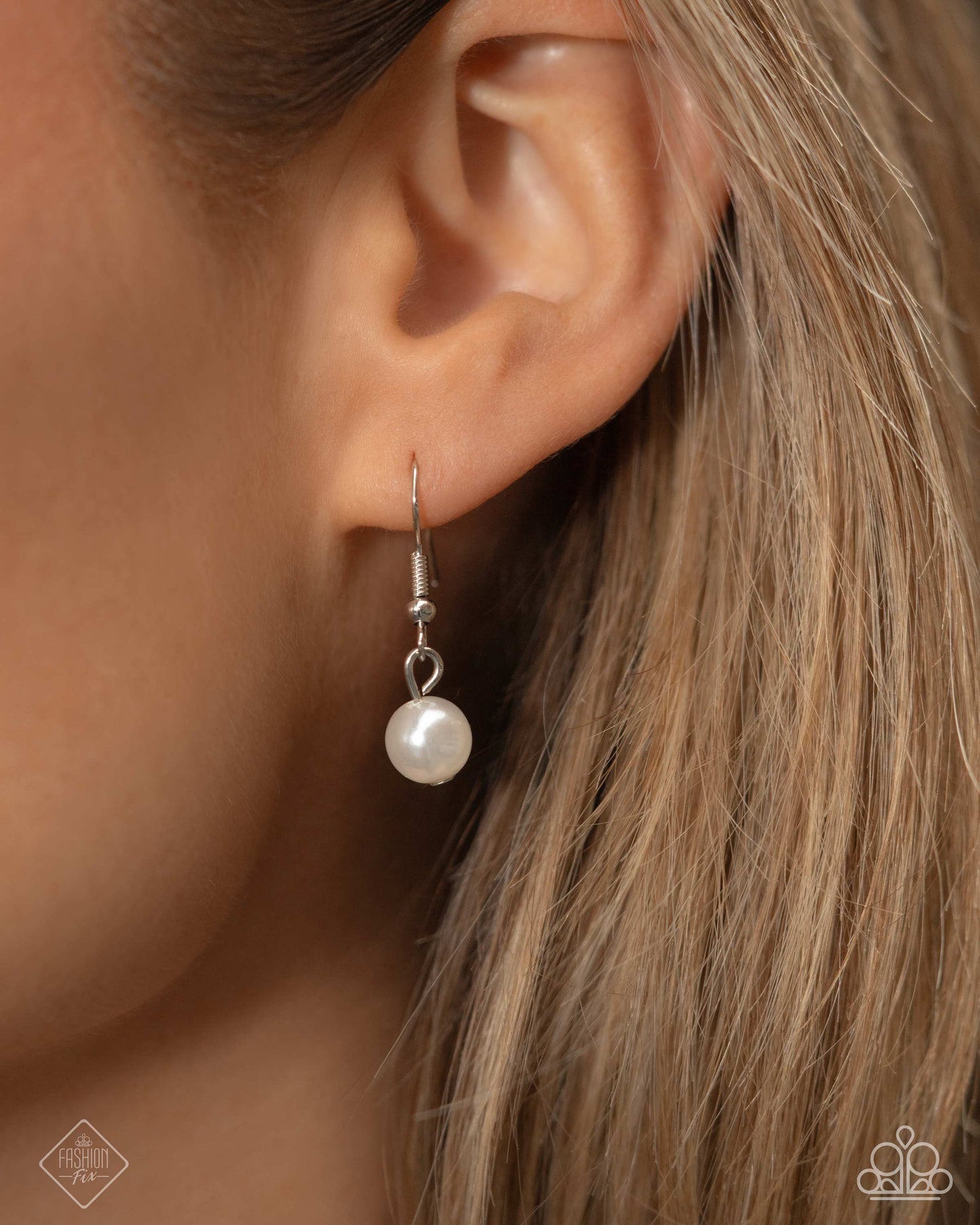 Cordially Chic - White - Paparazzi Necklace Image