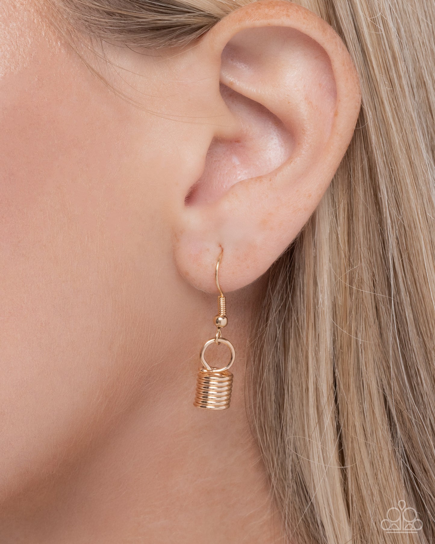 Carefree Coils - Gold - Paparazzi Necklace Image