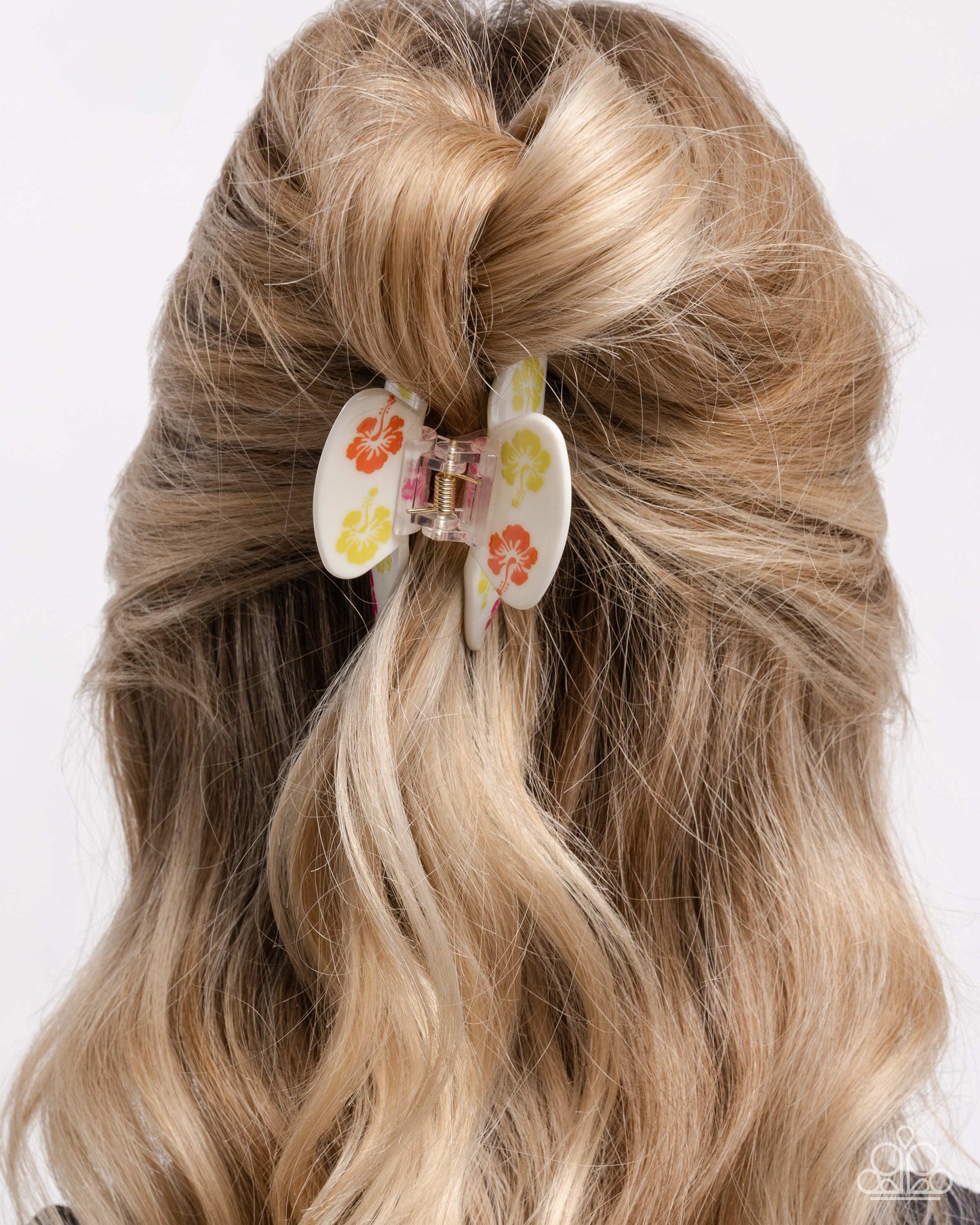 Hawaiian Harmony - White - Paparazzi Hair Accessories Image