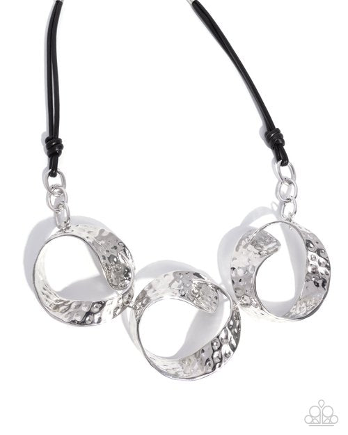 Curly Cabaret - Paparazzi Necklace Image