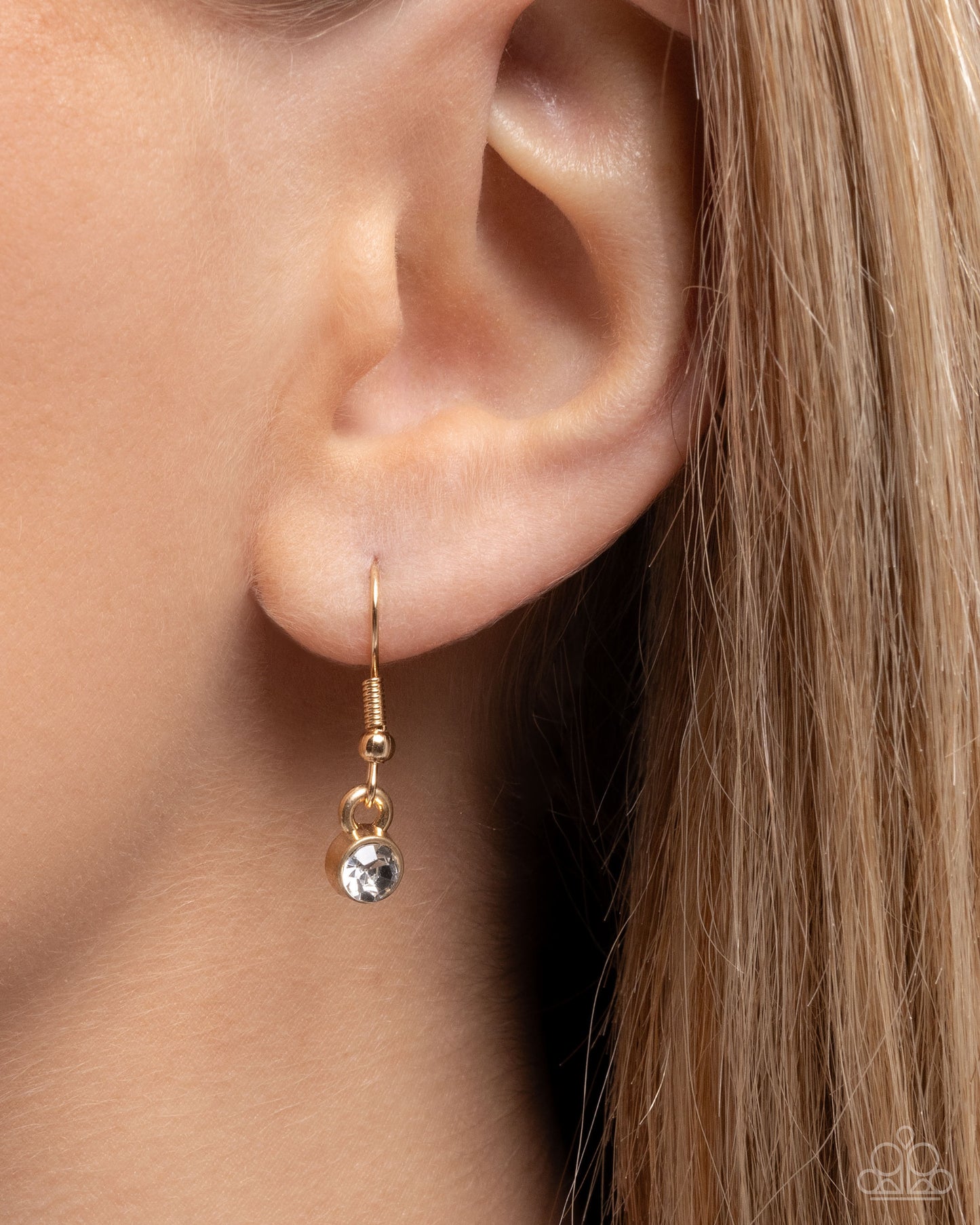 Luminous Layers - Gold - Paparazzi Necklace Image