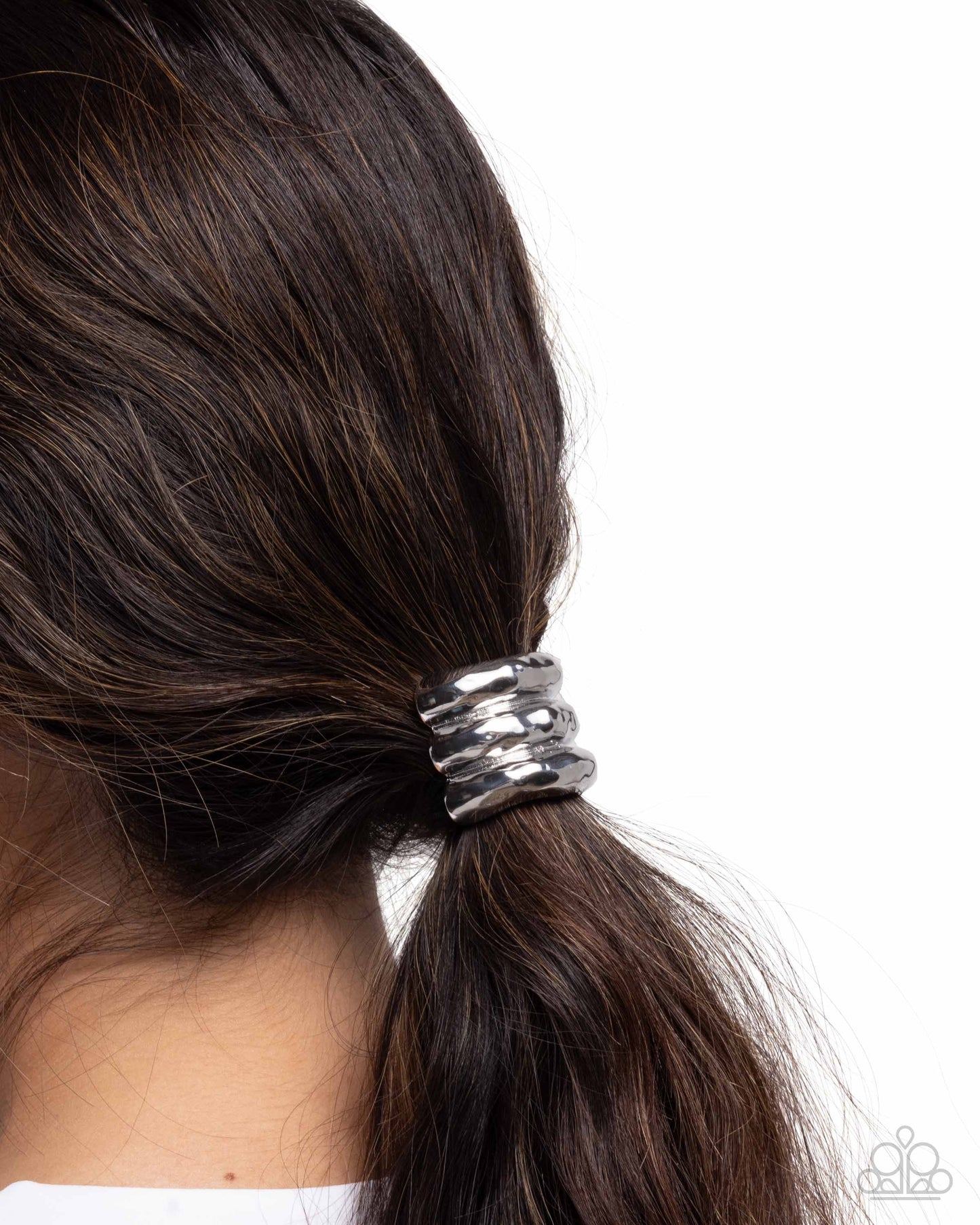 Crimped Celebrity - Silver - Paparazzi Hair Accessories Image