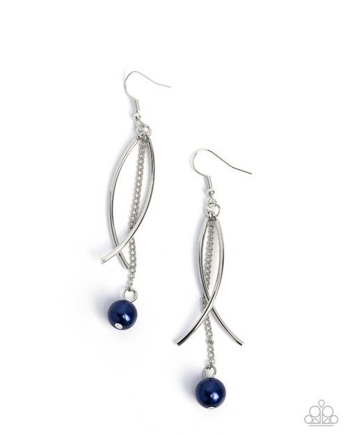 Captivating Curves - Paparazzi Earring Image