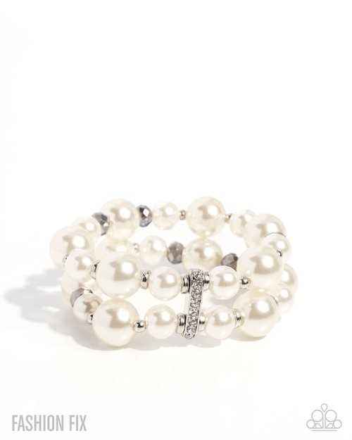 Elegant Echo - Paparazzi Bracelet Image
