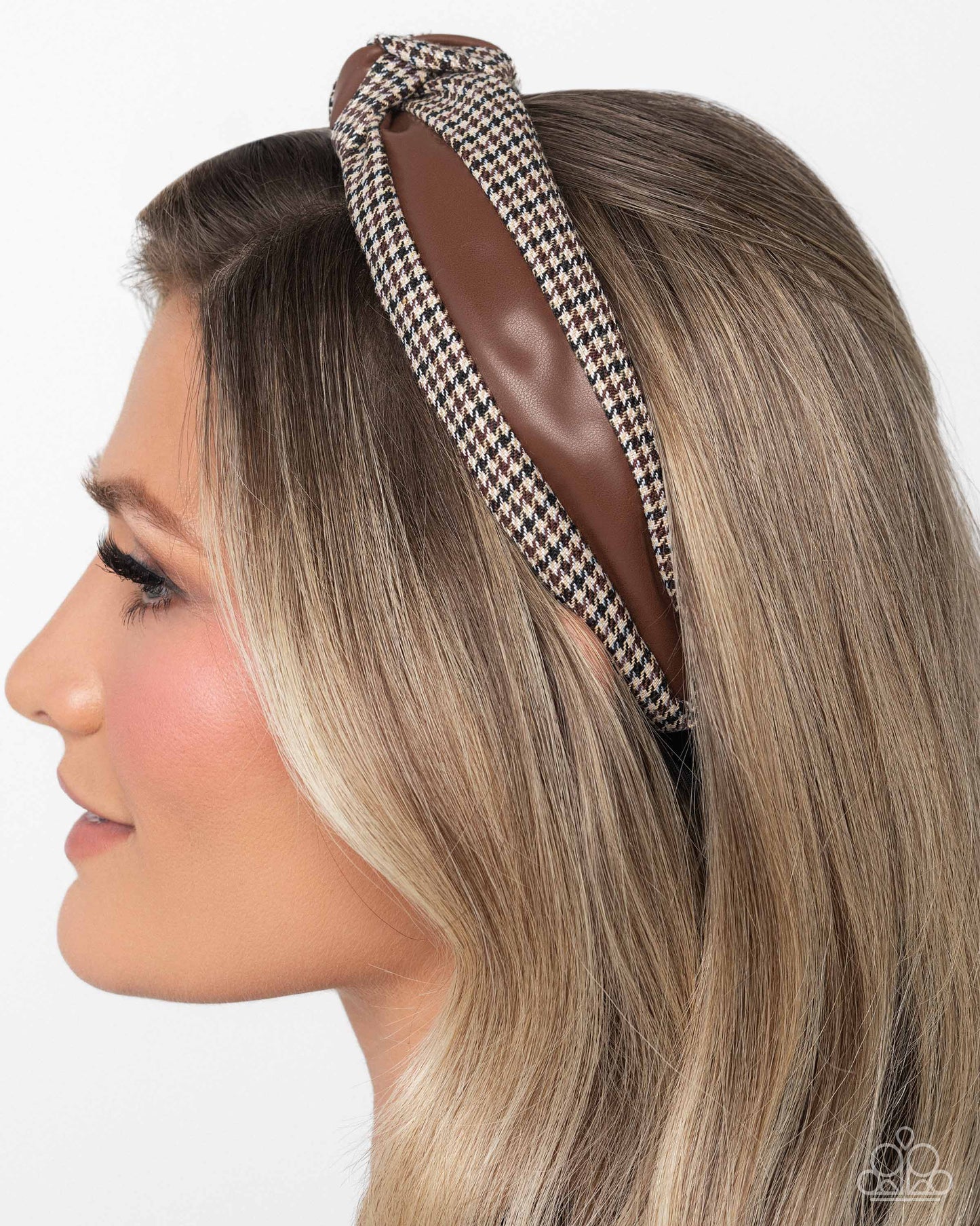 Houndstooth Haute - Brown - Paparazzi Product Image