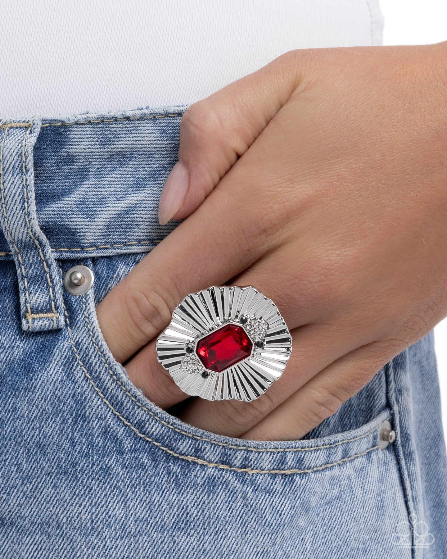 Sunburst Siren - Paparazzi Ring Image