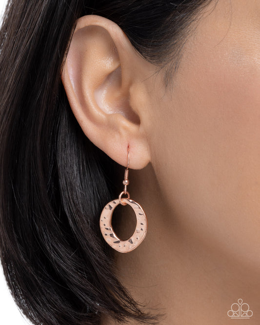 Trendy Takedown - Paparazzi Necklace Image