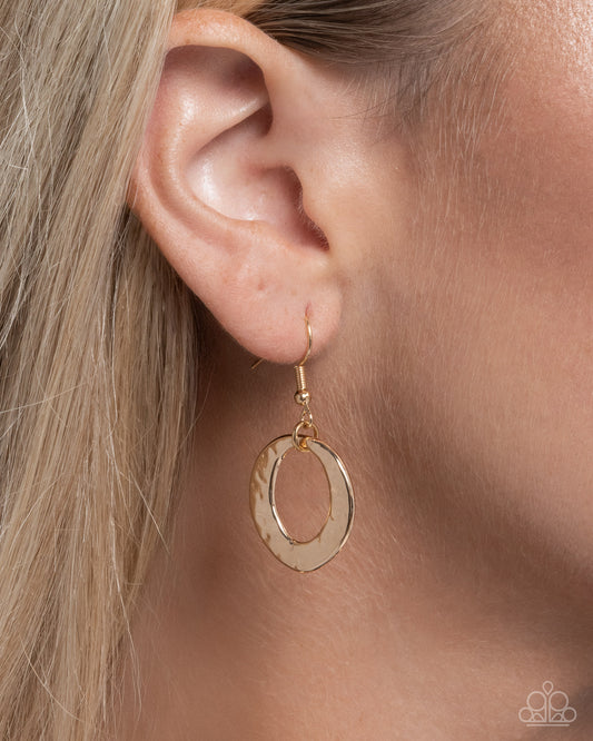 Trendy Takedown - Gold - Paparazzi Necklace Image