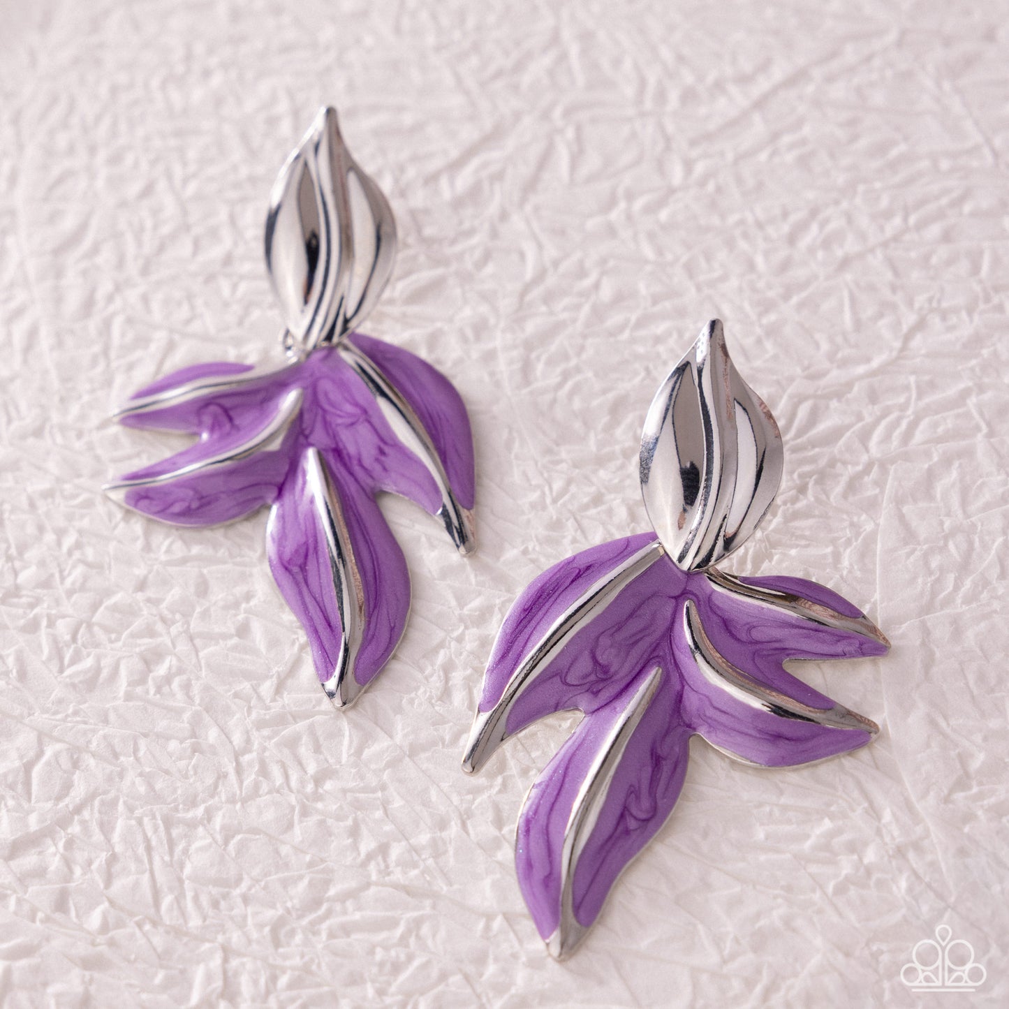Leafy Lineup - Purple - Paparazzi Earring Image