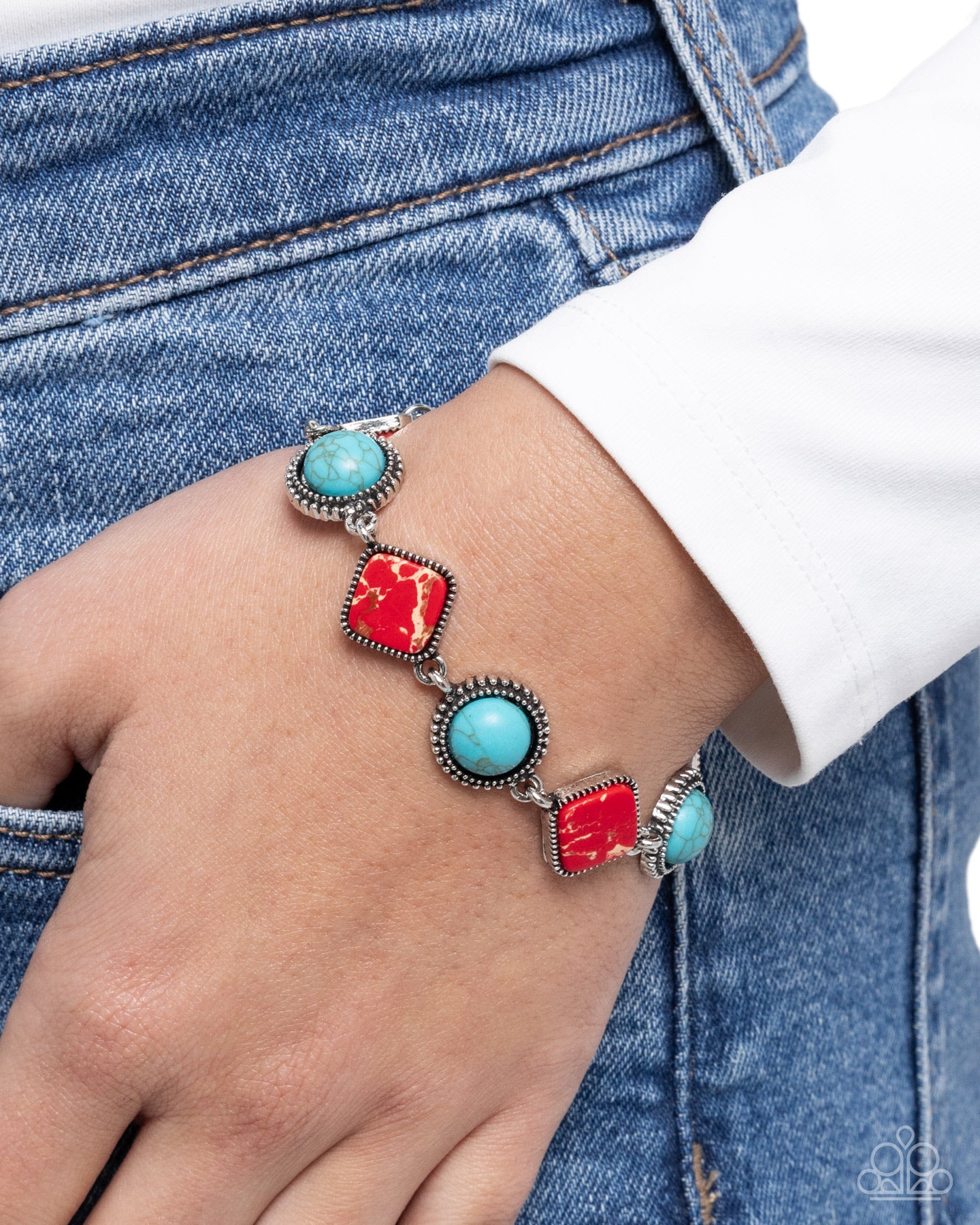 Free-Spirited Feat - Paparazzi Bracelet Image