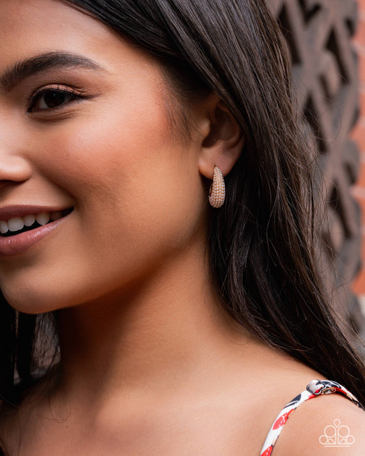 Particular Pearls - Gold - Paparazzi Earring Image