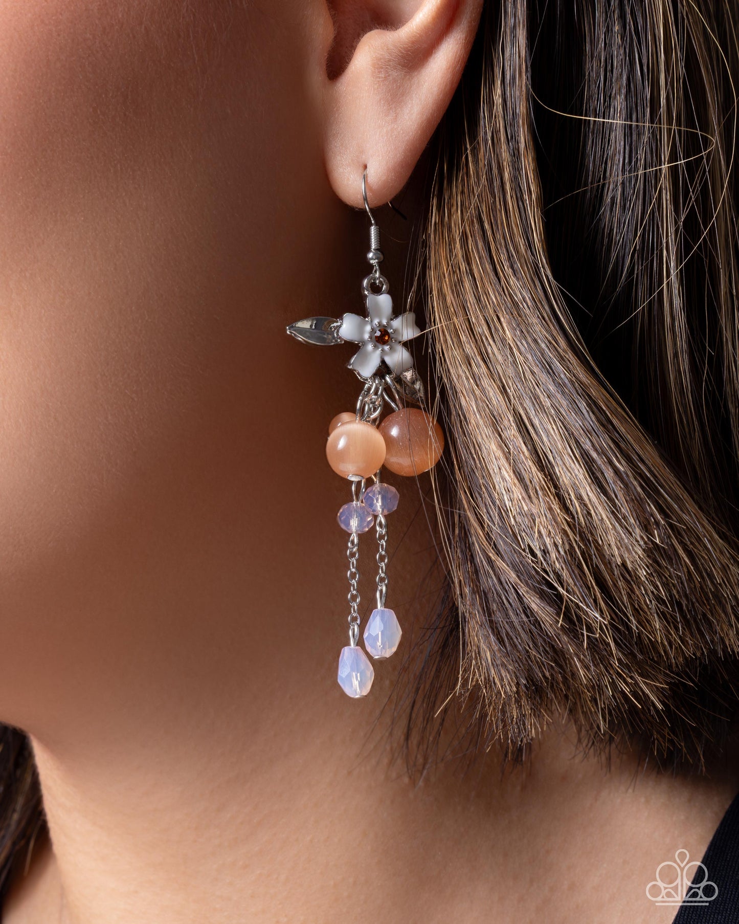 Wishful Whisper - Paparazzi Earring Image