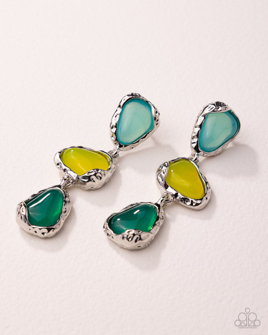 Portrait Palooza - Paparazzi Earring Image