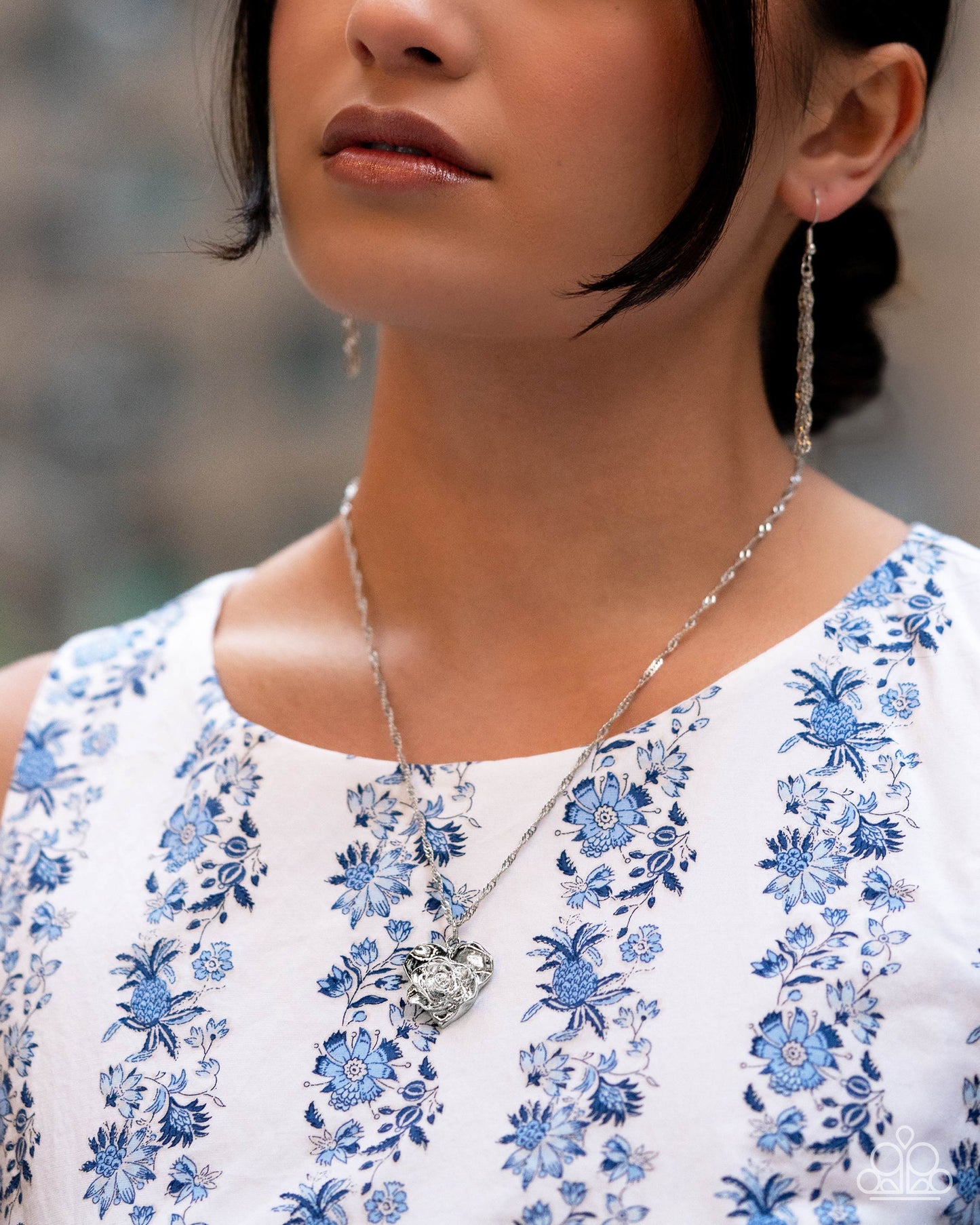 Fervent Flowers - Paparazzi Necklace Image